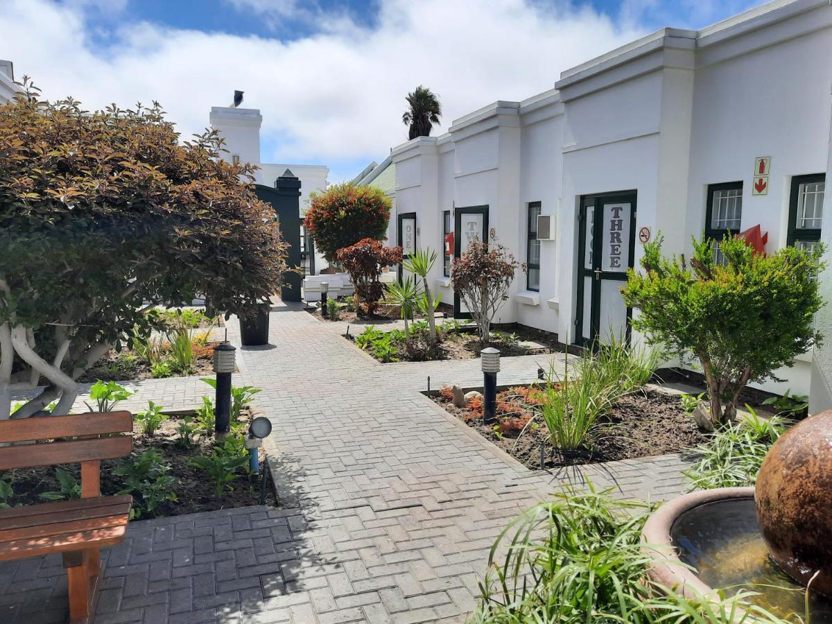 Langholm Hotel Walvis Bay Eksteriør bilde